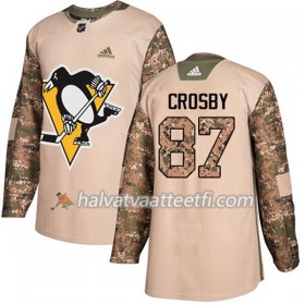 Miesten NHL Pittsburgh Penguins Pelipaita Sidney Crosby 87 Adidas 2017-2018 Camo Veterans Day Practice Authentic